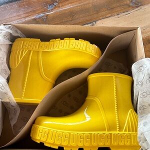 UGG rain boots